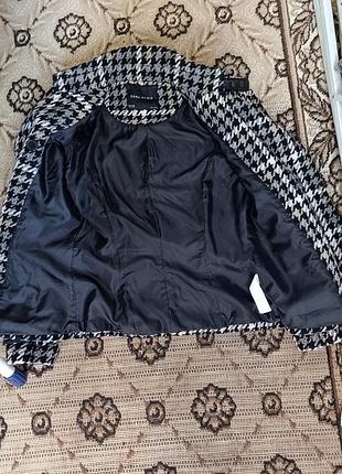 Пальто zara xs с 7
