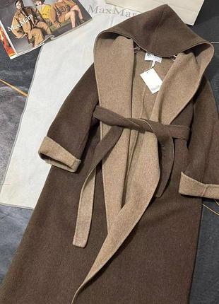 Коричневе пальто maxmara з поясом та капюшоном