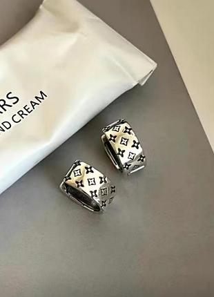 Серьги женские