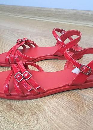 Красные босоножки для девочки zara 2