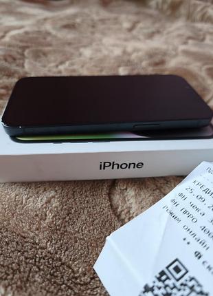Базовый iphone 14 на 128 гб оснащен 6.1-дюймовым oled экраном, процессором apple a15 bionic и 6 гб оперативной памяти.