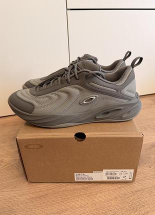 Кросівки oakley strike baseline eur 44 (28 cm)