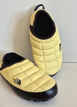 Жіночі сліпони the north face thermoball traction mule, осінь-зима, р. 8
