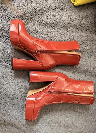 River island лаковані чоботи на платформі та підборах 10