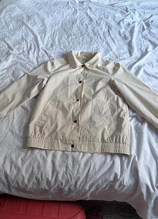 Новий бомбер damart молочного кольору, розмір м-l, 35% cotton