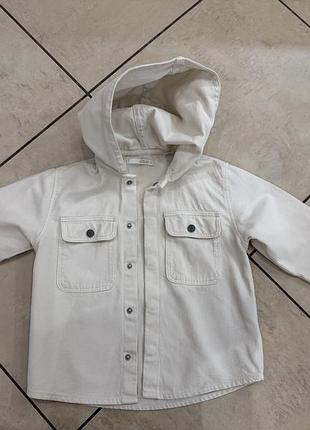 Біла джинсова куртка для хлопчика zara, 110 см