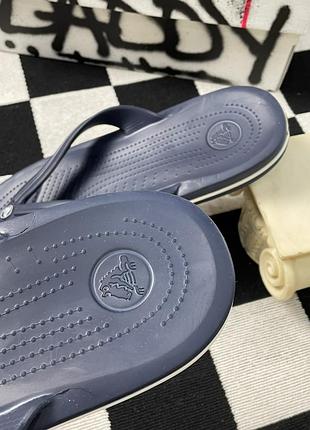 Темно-синие вьетнамки crocs crocband flip 3
