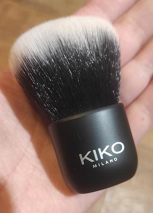 Кисточка для макияжа 4