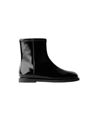 Лакові чобітки zara