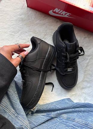 Air force 1 low black premium 4