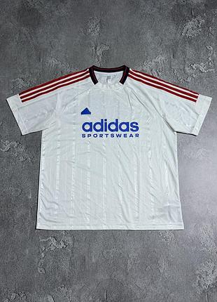 Спортивна футболка adidas sportswear розмір l оригінал стан ідеал біла чоловіча