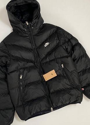 Черный пуховик nike storm-fit ykk