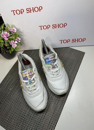 Оригинальные кроссовки new balance 8