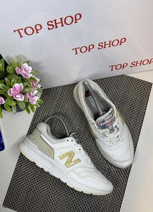Оригінальні кросівки new balance