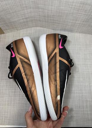 Оригінальні футзалки nike 4