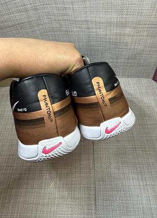 Оригінальні футзалки nike 6