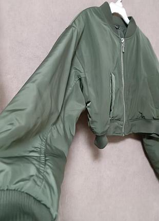 Укороченный бомбер - куртка кроп  h&m divided 6