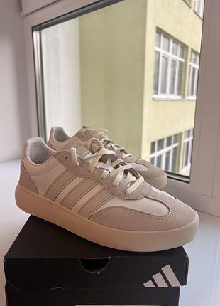 Кросівки adidas barreda decode білі шкіряні