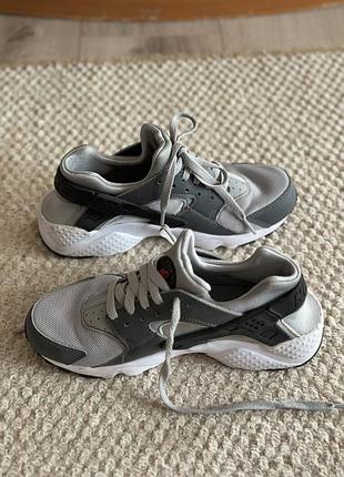 Оригінальні кросівки nike 2
