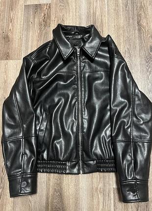 Шкіряний бомбер zara
