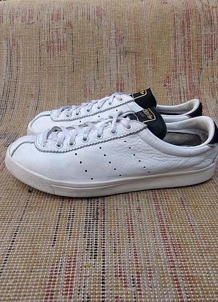 Кроссовки унисекс спортивные, кожаные adidas lacombe.