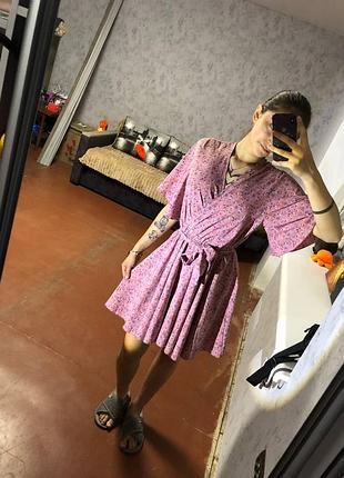🌸 рожева сукня з квітковим принтом
💕 розмір l, підійде на m з пишними формами
✨ стан дуже хороший
💌 заміри надам у повідомленнях.