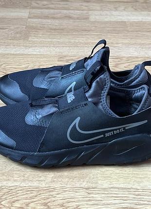 Кроссовки nike оригинал в отличном состоянии 38,5 размер