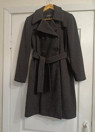 Элегантное шерстяное пальто esprit с кашемиром. двубортное.