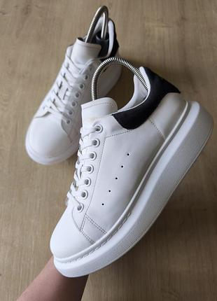 Стильные кожаные кроссовки  alexander mcqueen,  made in italy,р.41.