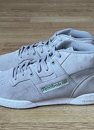 Замшеві кросівки reebok в стані нових  39 розмір