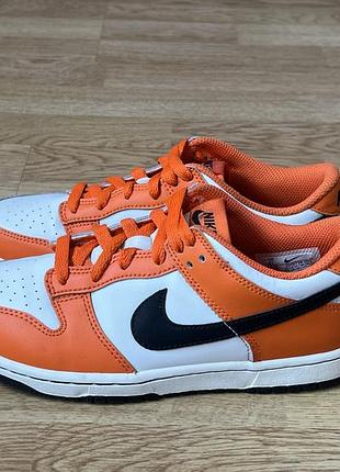 Шкіряні кросівки nike оригінал в ідеальному стані 35 розмір