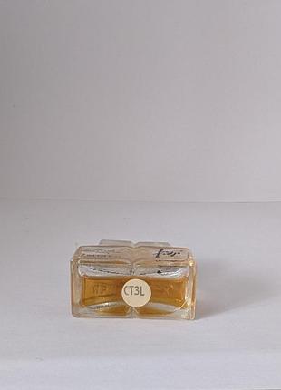 Guy laroche парфуми. 2