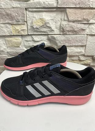 Оригінальні кросівки  adidas niraya