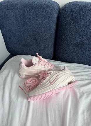Nike shox r4 
pearl pink / pink foam 4