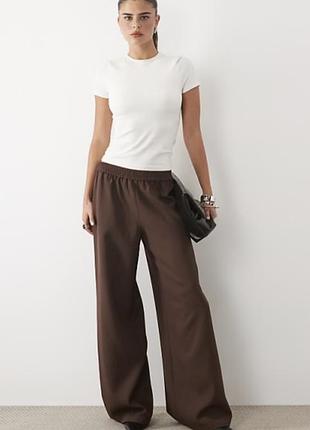 Коричневі штани-джогери bershka (розмір s / wide leg)