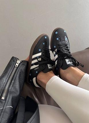 Жіночі кросівки adidas samba floral black адідас самба чорного кольору