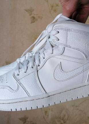 Air jordan 1 mid white 554724-130  на стопу  25,5 см