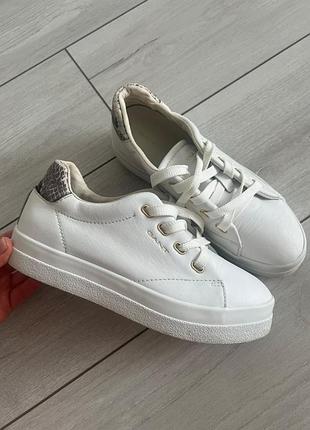 Ідеальні білі кеди gant