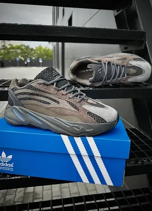 Кроссовки adidas yeezy boost 700 v2 (brown) 700-4
