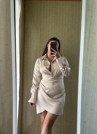 Атласна сатинова сукня з довгим рукавом
