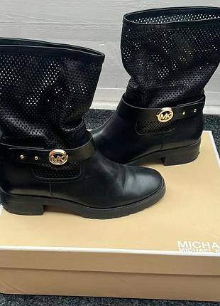 Женские полусапоги ботильоны michael kors daria из кожи с перфорированным голенищем