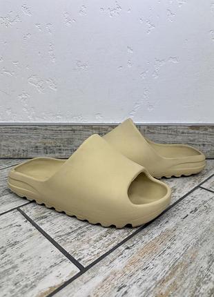 Adidas yeezy slide