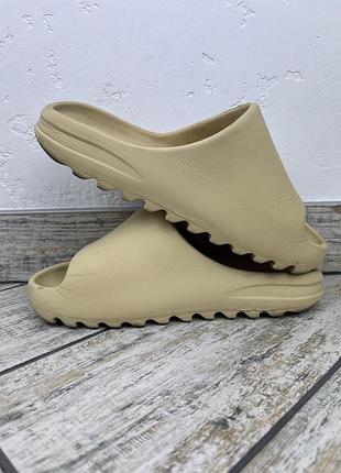 Adidas yeezy slide 6