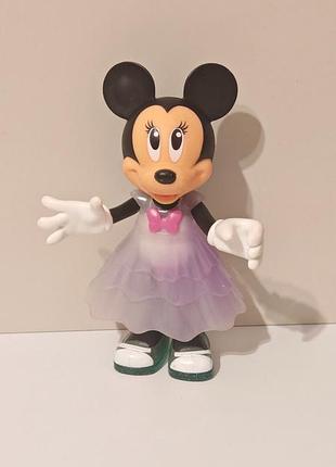 Disney minnie mouse mini fashion doll with costume