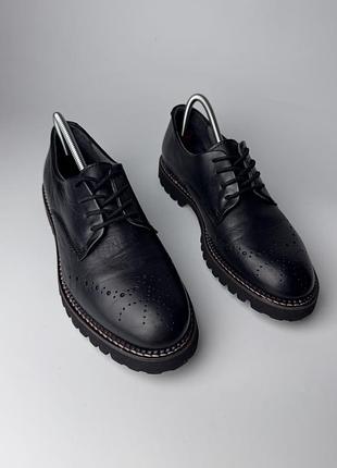 Шкіряні жіночі туфлі clarks 5