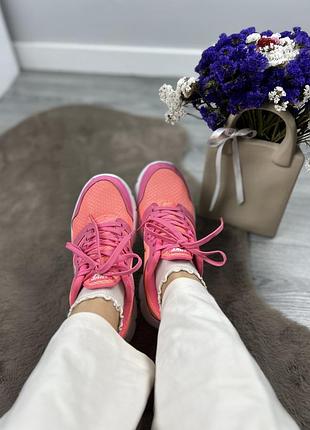 Жіночі оригінальні спортивні кросівки nike