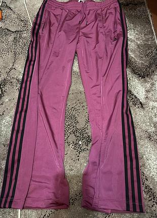 Спортивні штани adidas climalite широкі / клеш (бордові з лампасами)