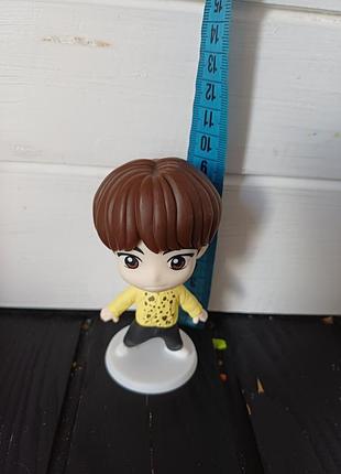 Фігурка tinytan jin  джин з гурту bts бтс mcdonald's happy meal