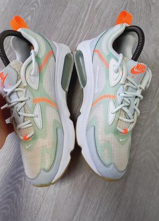 Женские кроссовки nike 4