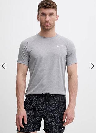 Чоловіча сіра спортивна футболка від nike  розмір m